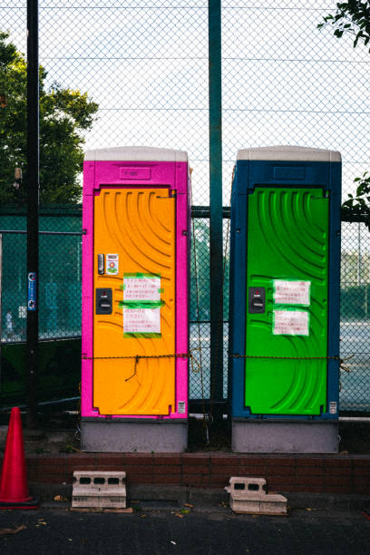 Portable Toilet Options We Offer in Oak View, CA